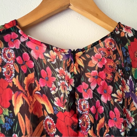 GOODNIGHT MACAROON AURORA LONG SLEEVE FLORAL DRESS size medium - Picture 6 of 10